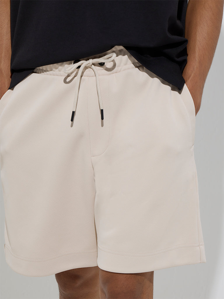Westside Studiofit Men's Light Beige Relaxed-Fit Mid-Rise Shorts for Sports Wear Zoomed View
