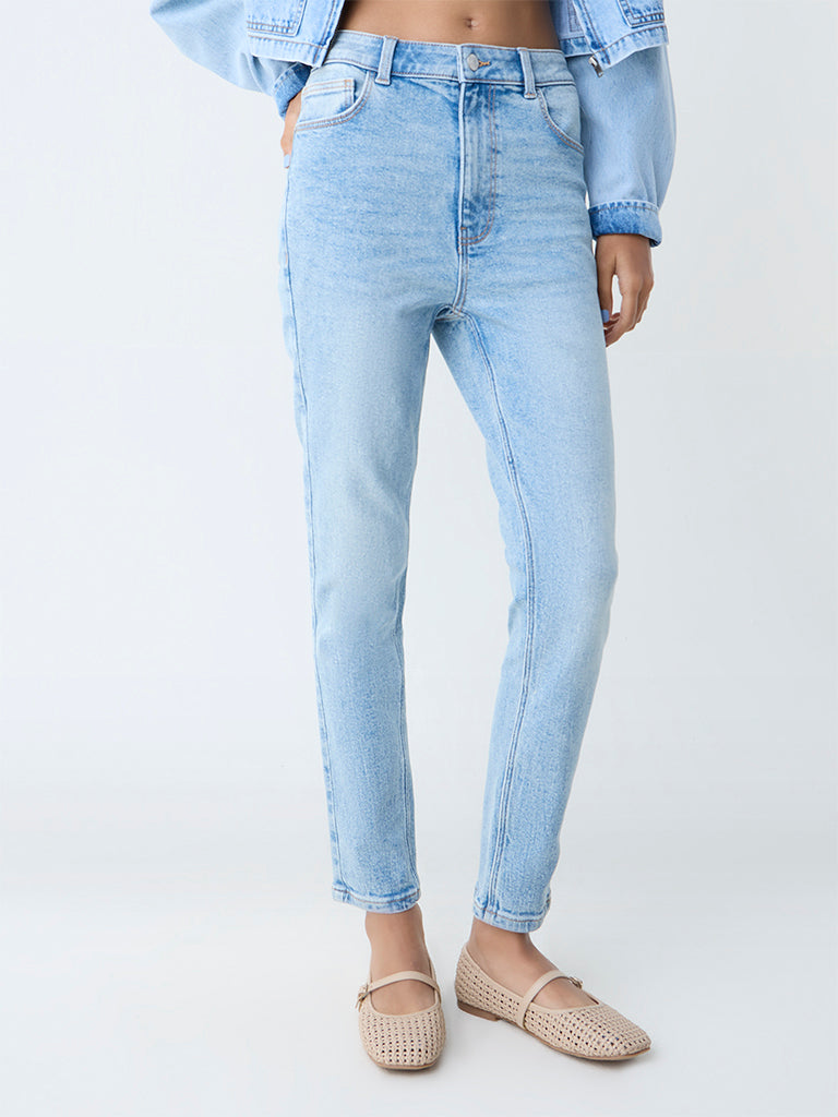 Westside Nuon Women's Light Blue Skinny-Fit Mid-Rise Jeans for Casual Wear Front view