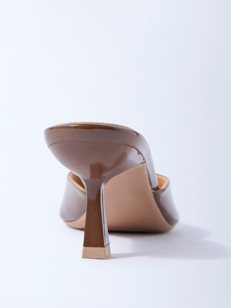 LUNA BLU Brown Solid Kitten Heel Sandals