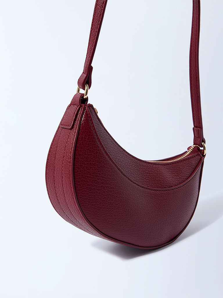 Westside Burgundy Textured Saddle Bag