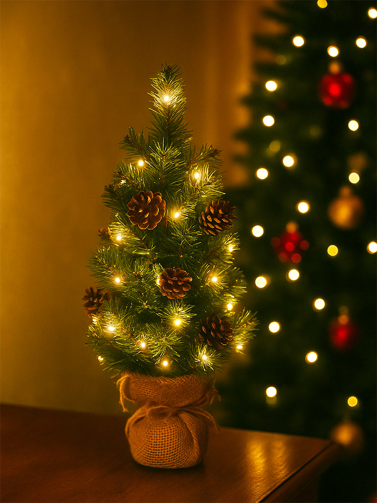 Westside Home Green Christmas Tree with Lights