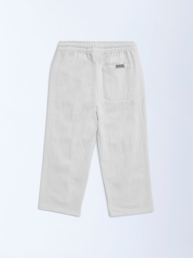 HOP Kids Boys White Solid Mid-Rise Cotton Trousers