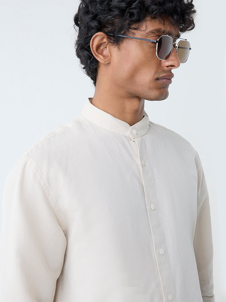 Westside Ascot Men's Beige Solid Relaxed-Fit Linen-Blend Shirt for Casual Wear Zoomed View