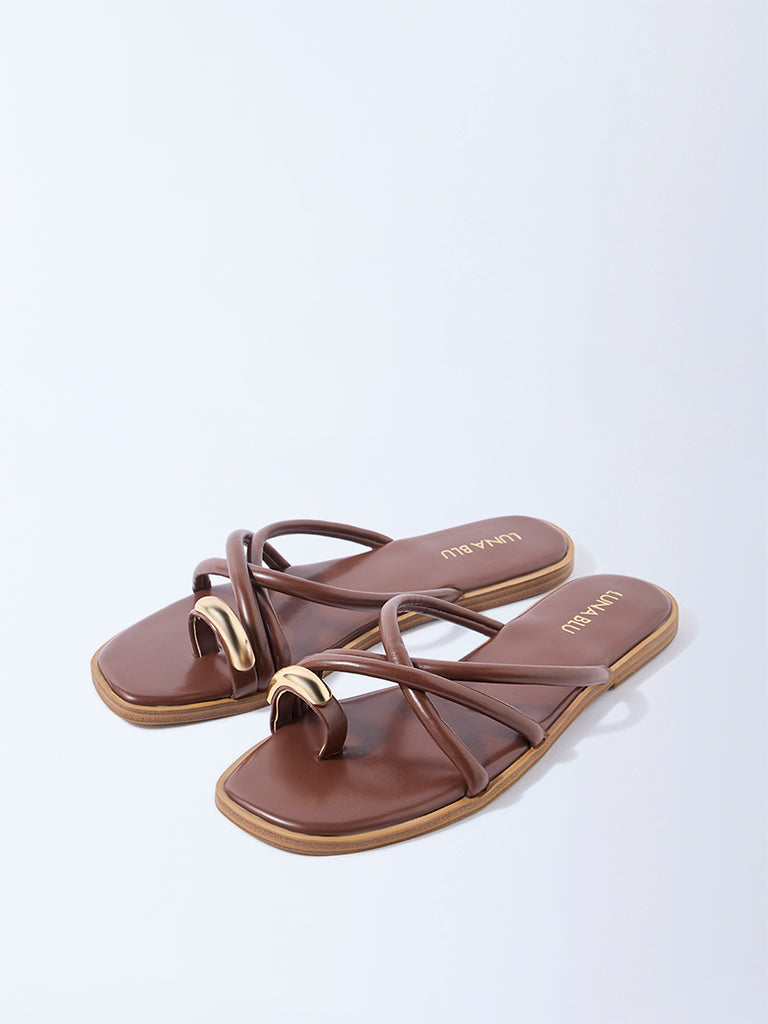 LUNA BLU Brown Toe-Ring Sandals