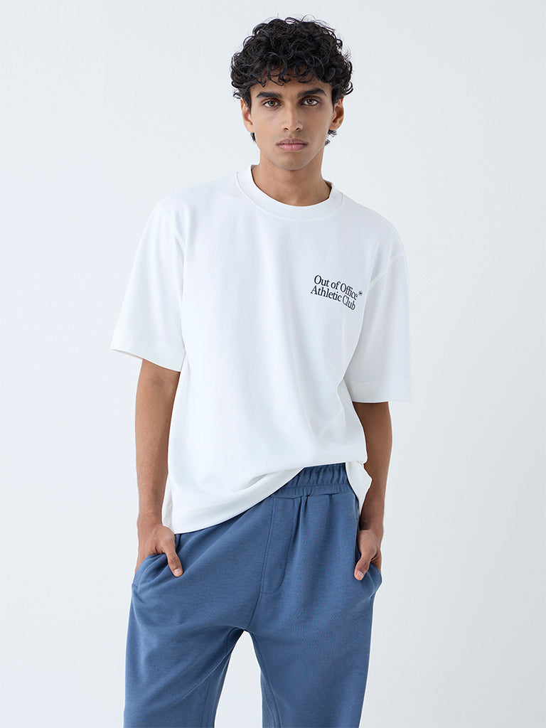 Westside Studiofit Men's White Printed Relaxed-Fit Cotton-Blend T-Shirt for Sports Wear Front View