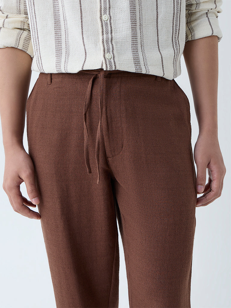 Westside ETA Men's Brown Solid Relaxed-Fit Mid-Rise Cotton Chinos for Casual Wear Zoomed View