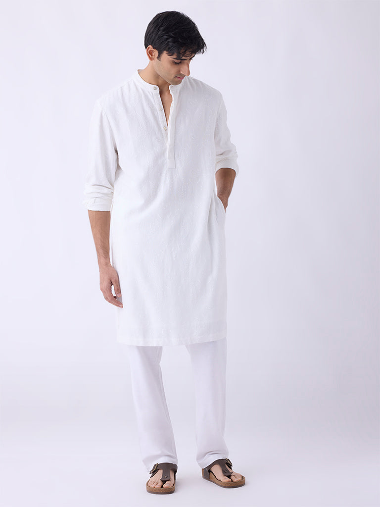 Mens Ethnicwear White Embroidered Relaxed-Fit Kurta