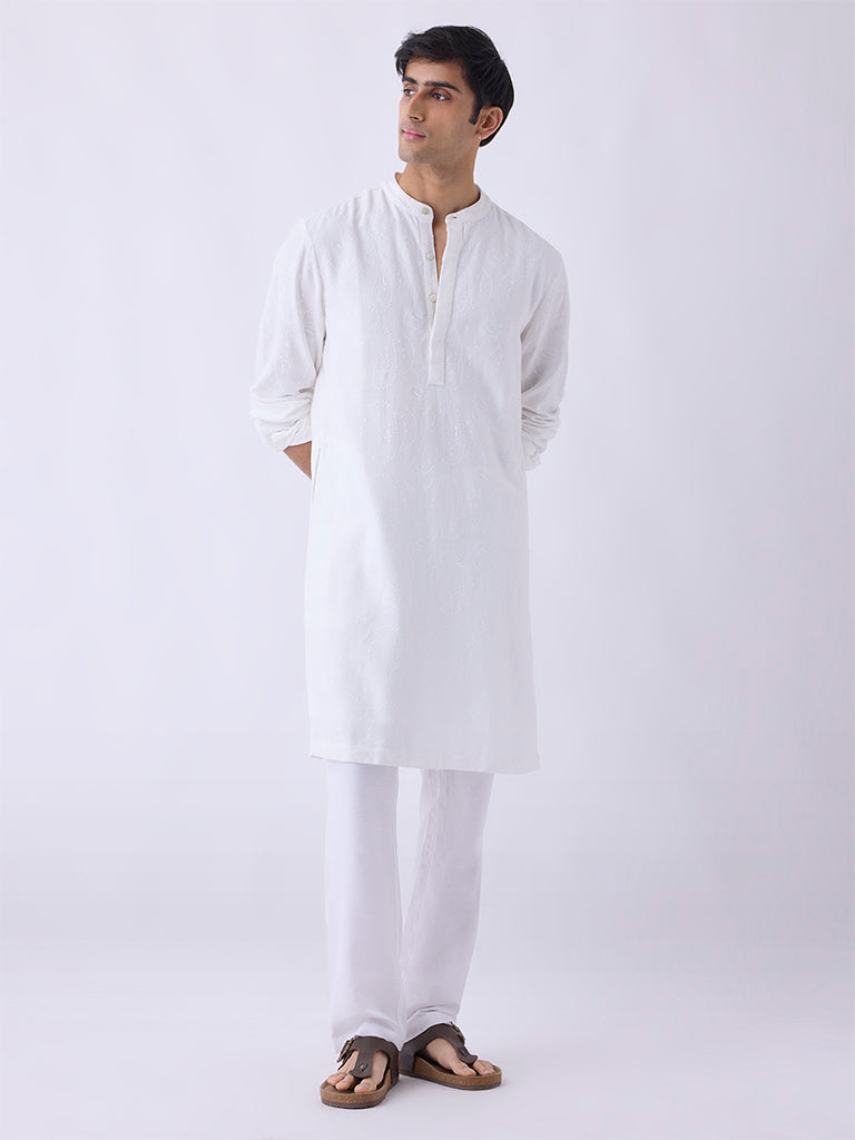 Mens Ethnicwear White Embroidered Relaxed-Fit Kurta