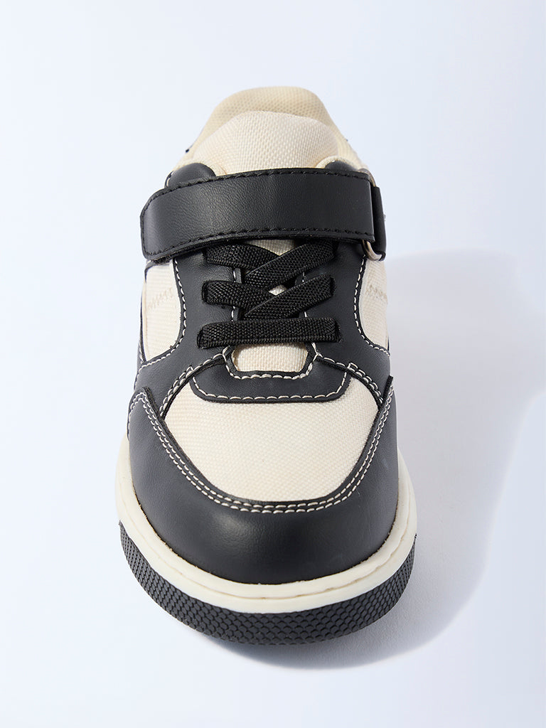 Westside Yellow Boys Black Colour-Blocked Lace-Up Sneakers for Casual Wear Front view