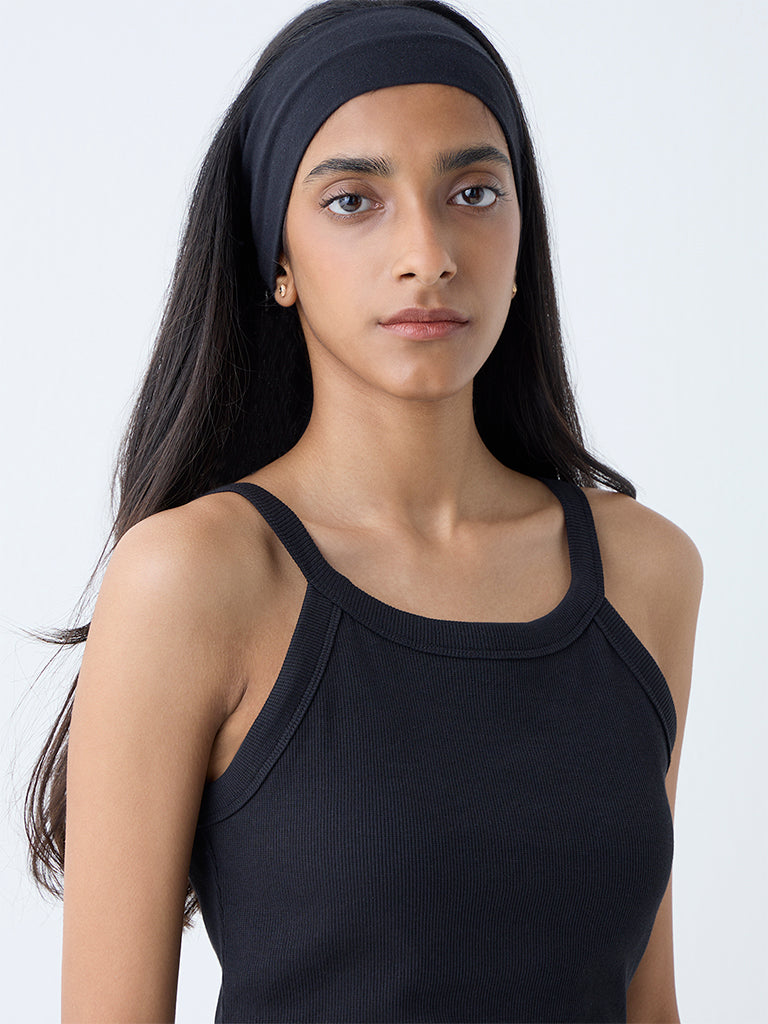 Westside Studiofit Women's Black Ribbed-Textured Cotton-Blend Tank Top for Sports Wear Zoomed View