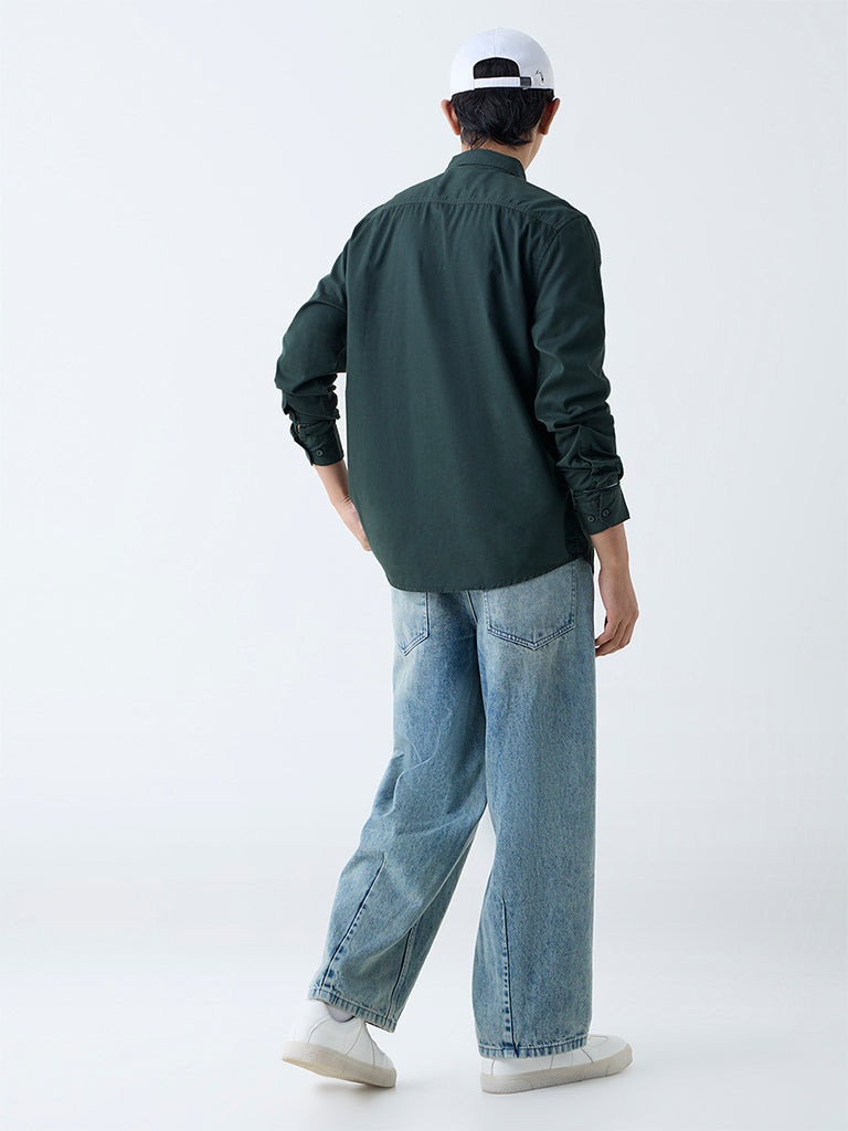 Nuon Dark Green Solid Slim-Fit Cotton Shirt