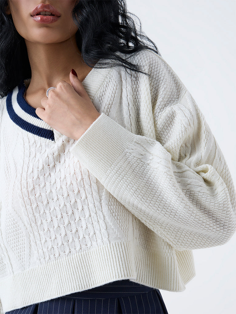 Nuon White Cable Knitted Sweater