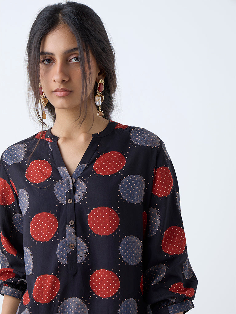 Westside Utsa Women's Black Badla Printed Tunic for Everyday Zoomed View