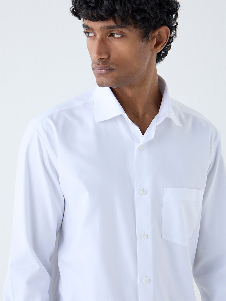 WES Formals White Solid Relaxed-Fit Cotton Shirt