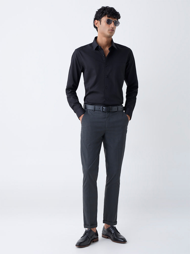 WES Formals Black Solid Slim-Fit Cotton Shirt