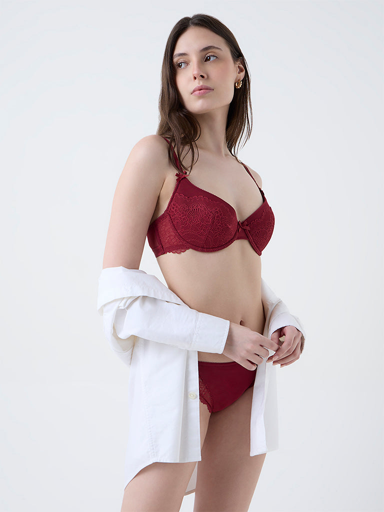 Wunderlove Red Lace Detailed Underwired Bra