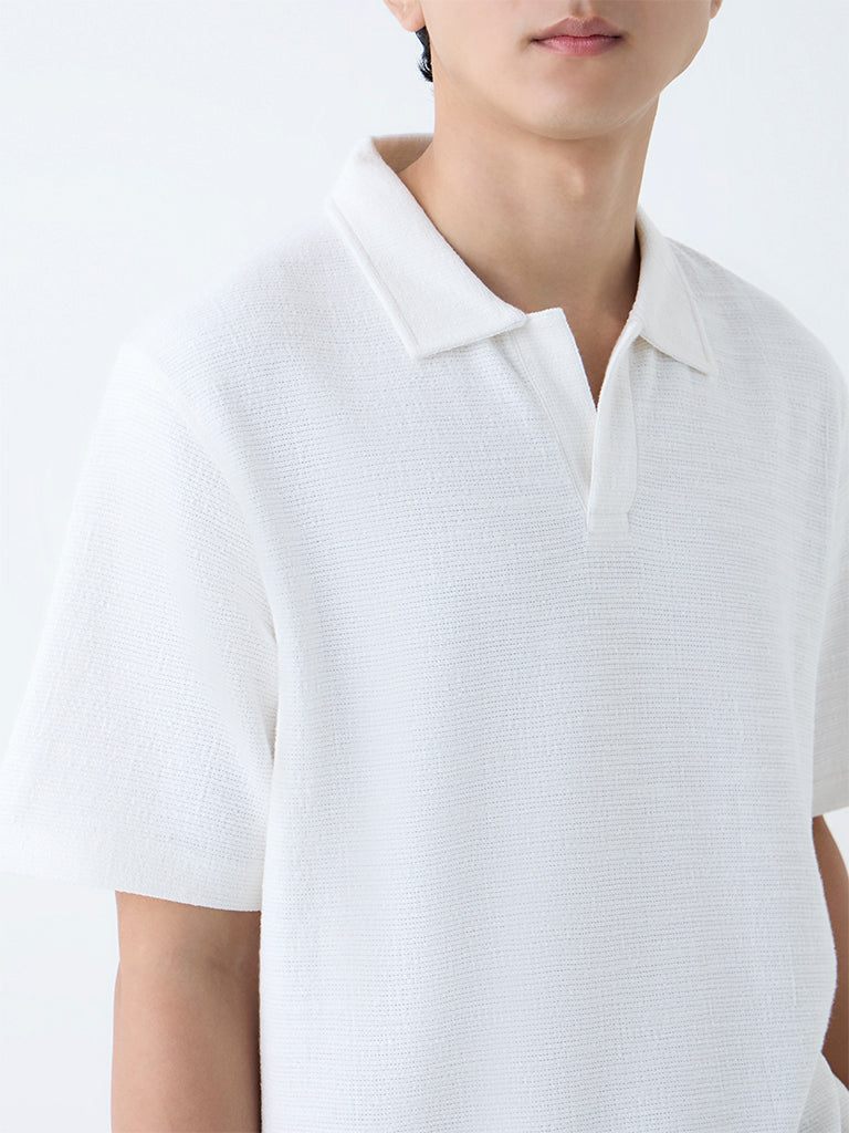Westside ETA Men's White Self Relaxed-Fit Cotton-Blend Polo T-Shirt for Casual Wear Zoomed View