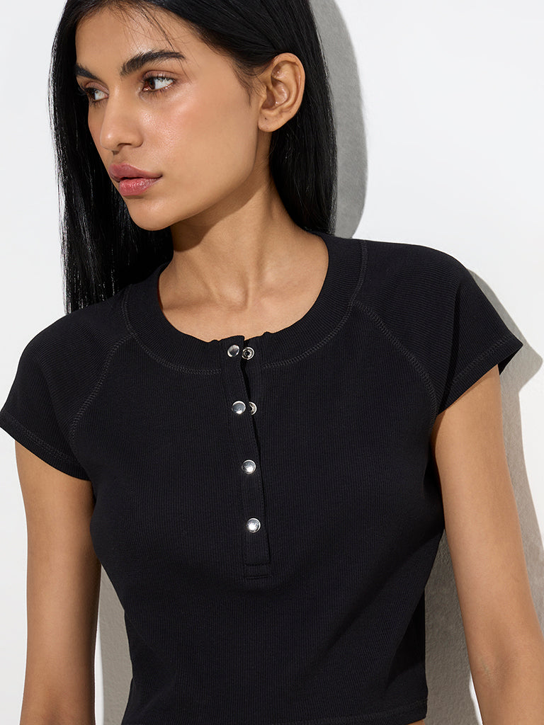 Westside Superstar Women's Black Ribbed-Textured Cotton Crop Top for Casual Wear Zoomed View