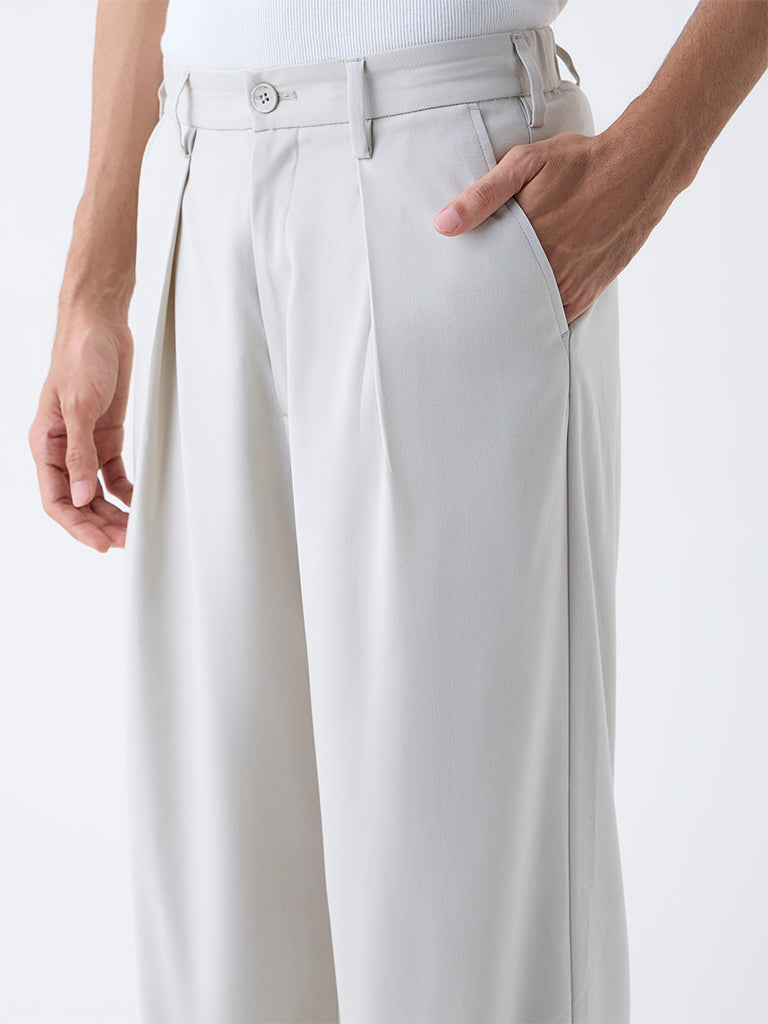 Nuon Off-White Solid Loose-Fit Mid-Rise Cotton Chinos