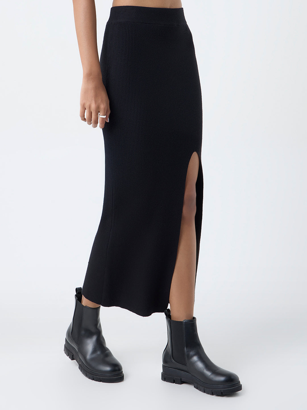 Nuon Black Ribbed-Textured High-Rise Skirt