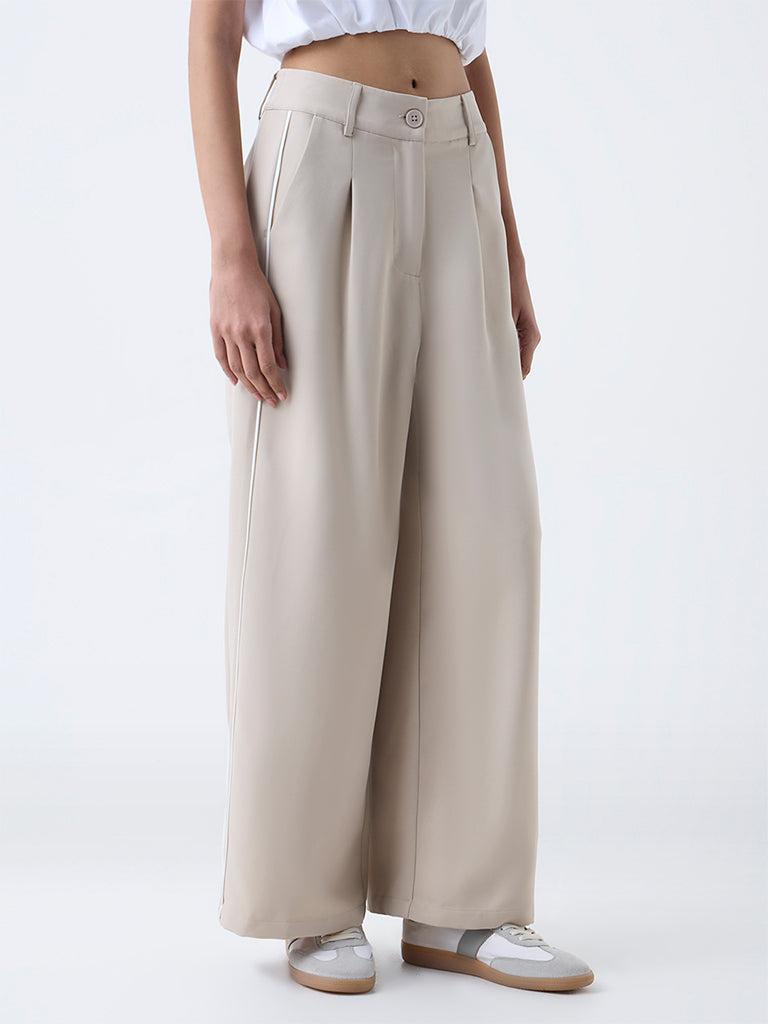 Nuon Beige Solid High-Rise Trousers