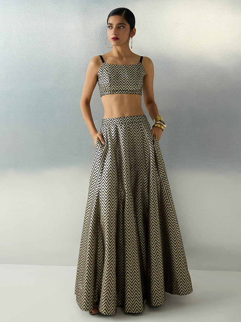 Vark Black Chevron Pattern Blouse