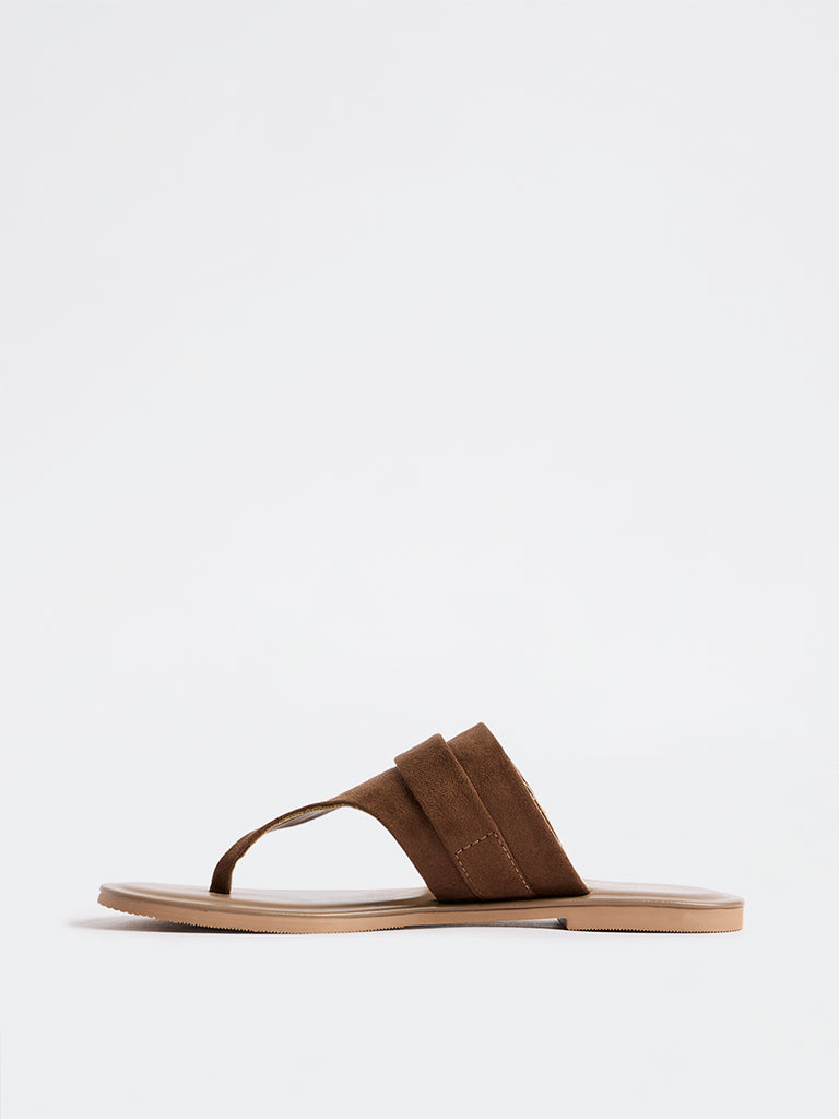 LUNA BLU Dark Brown Thong-Strap Sandals