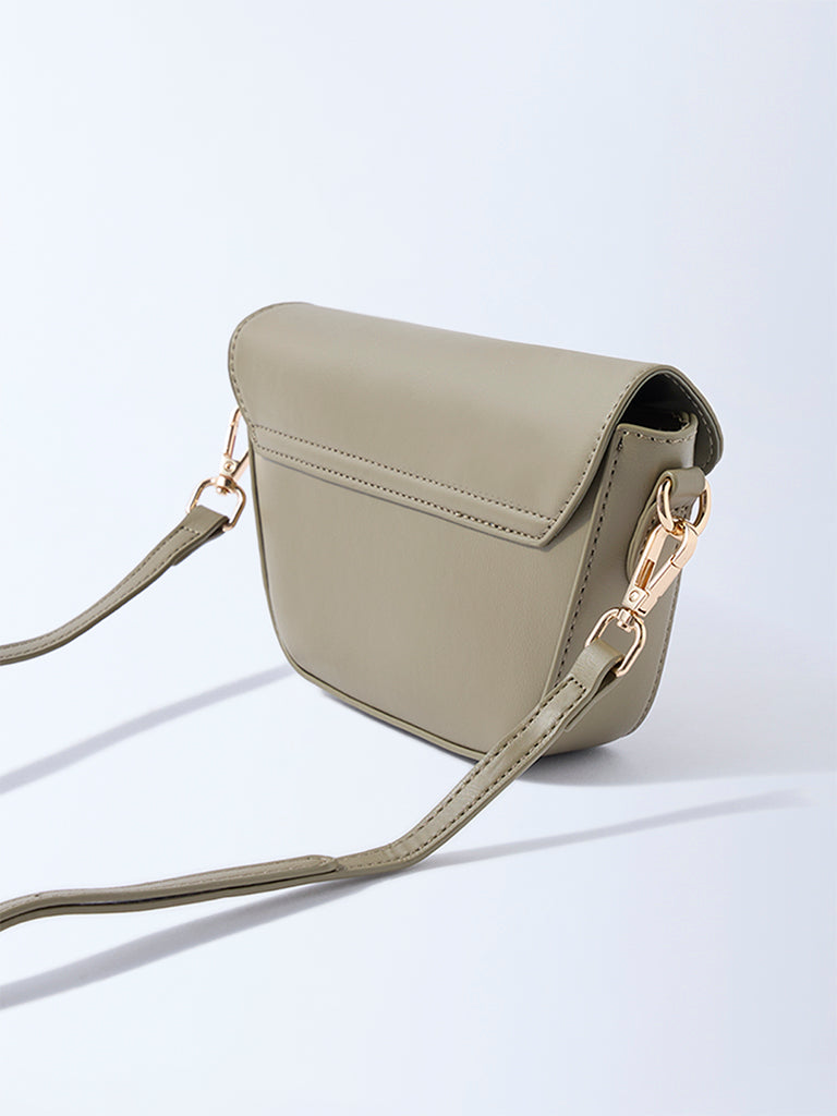 Westside Olive Hardware-Detailed Sling Bag