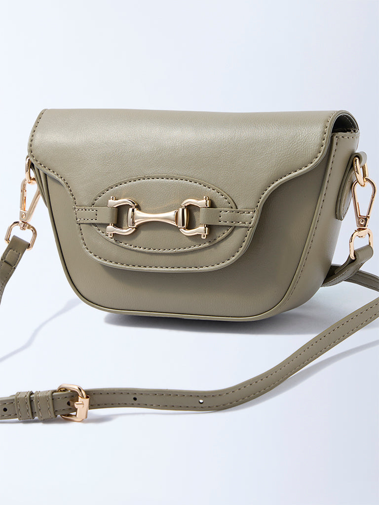 Westside Olive Hardware-Detailed Sling Bag