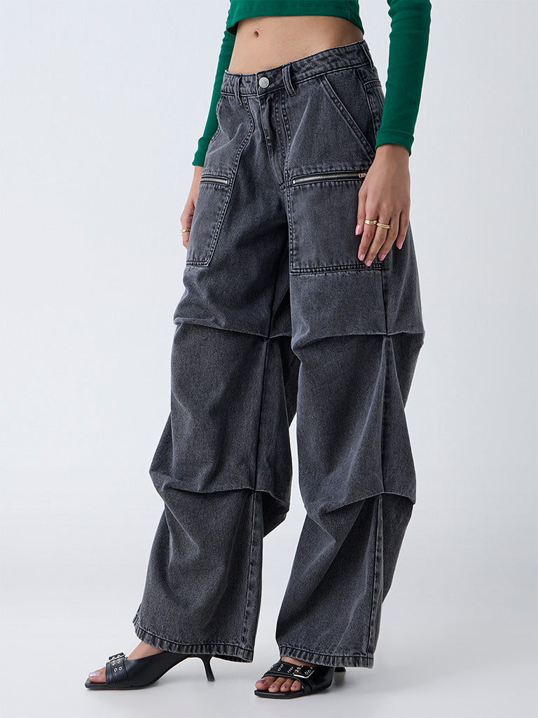 Nuon Dark Grey Relaxed-Fit High-Rise Jeans