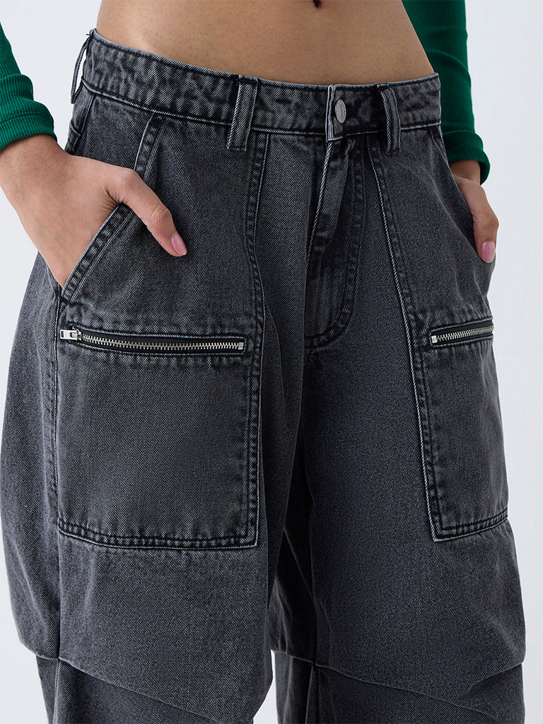 Nuon Dark Grey Relaxed-Fit High-Rise Jeans