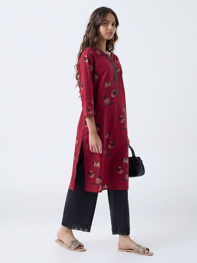 Utsa Maroon Floral Printed Cotton Straight Kurta