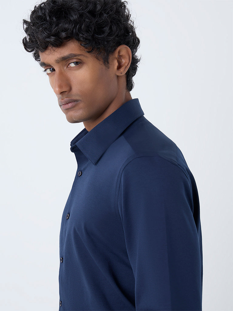 WES Formals Navy Solid Slim-Fit Cotton-Blend Shirt