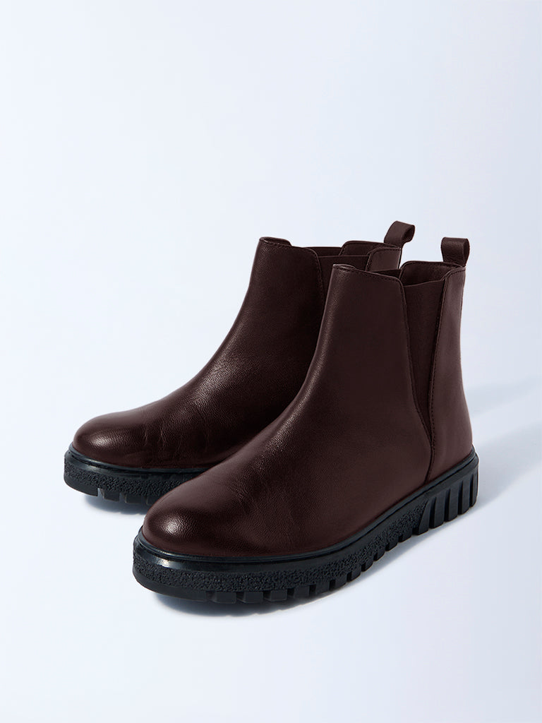 LUNA BLU Brown Chelsea Leather Boots
