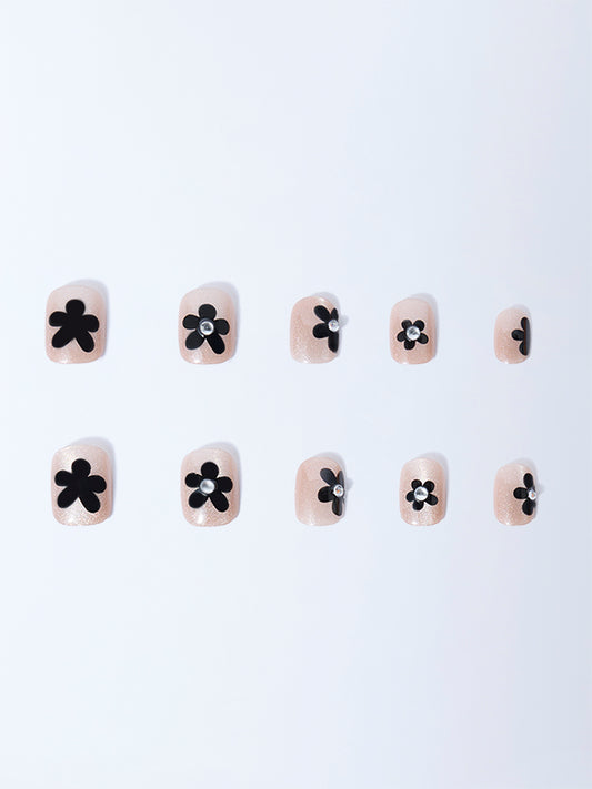Studiowest Press & Go Floral Rhinestone Reusable Press-On Nail Set