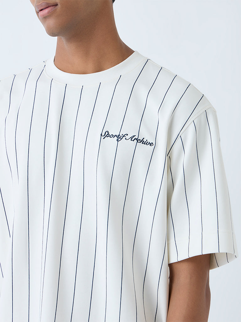 Westside Studiofit Men's White Striped Relaxed-Fit Cotton-Blend T-Shirt for Sports Wear Zoomed View