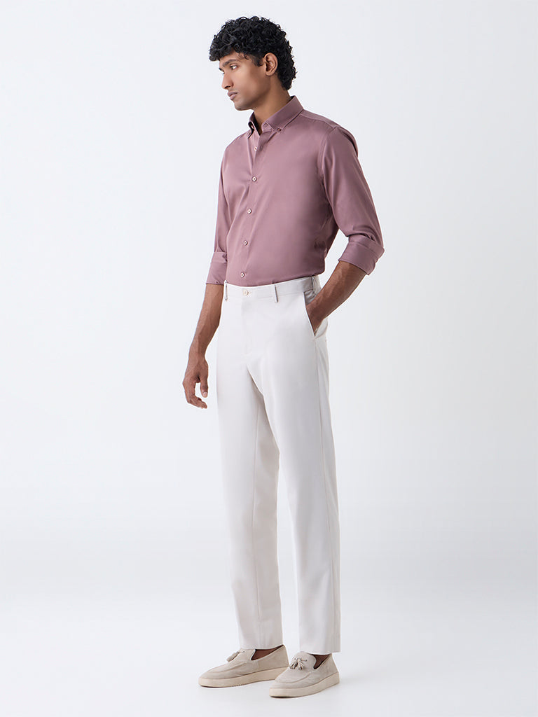 WES Formals Mauve Solid Slim-Fit Cotton-Blend Shirt