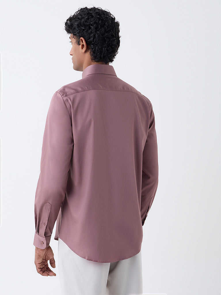 WES Formals Mauve Solid Slim-Fit Cotton-Blend Shirt