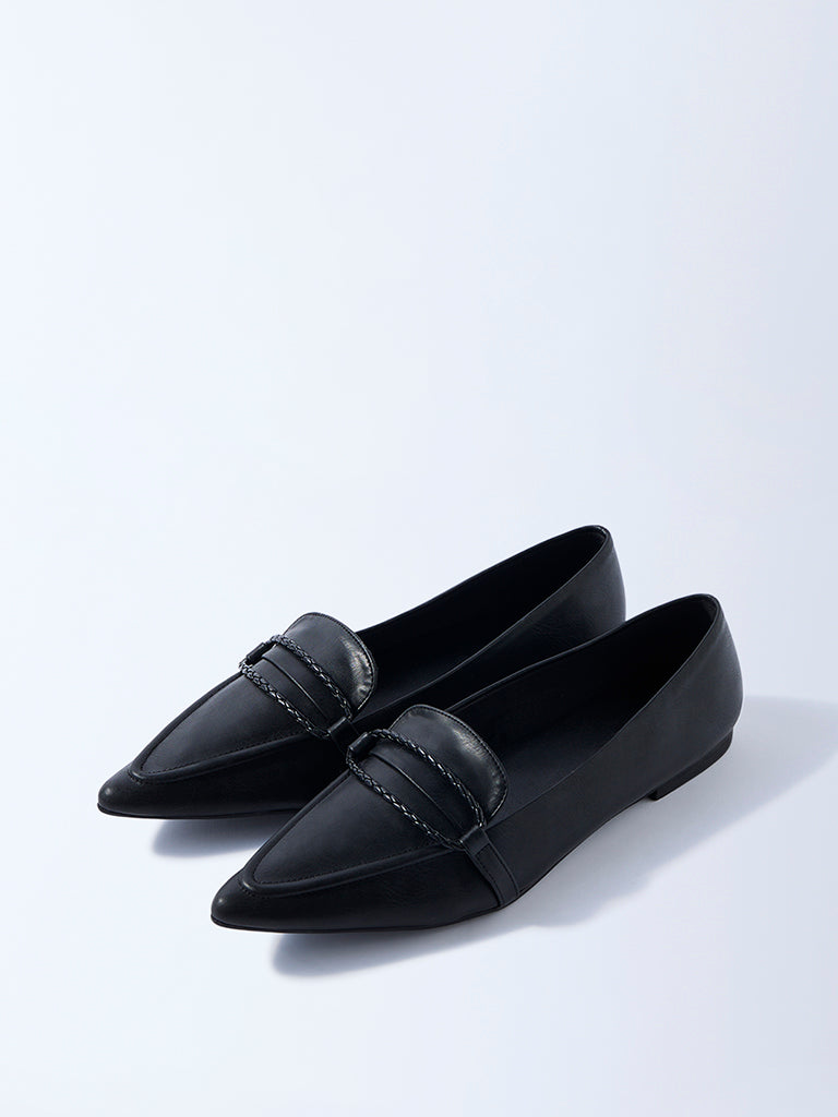 LUNA BLU Black Pointed Toe Shoes