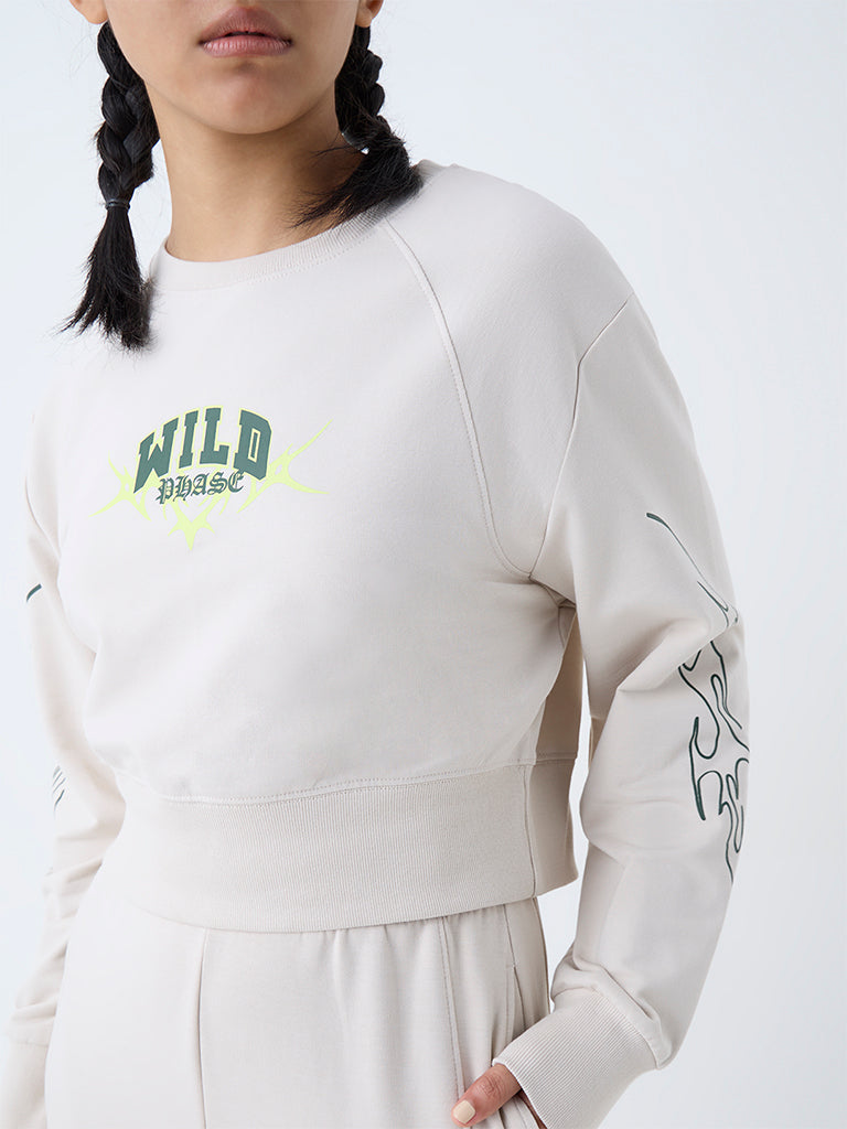 Westside Studiofit Women's Cream Typographic Cotton-Blend Sweatshirt for Winter Wear Zoomed View