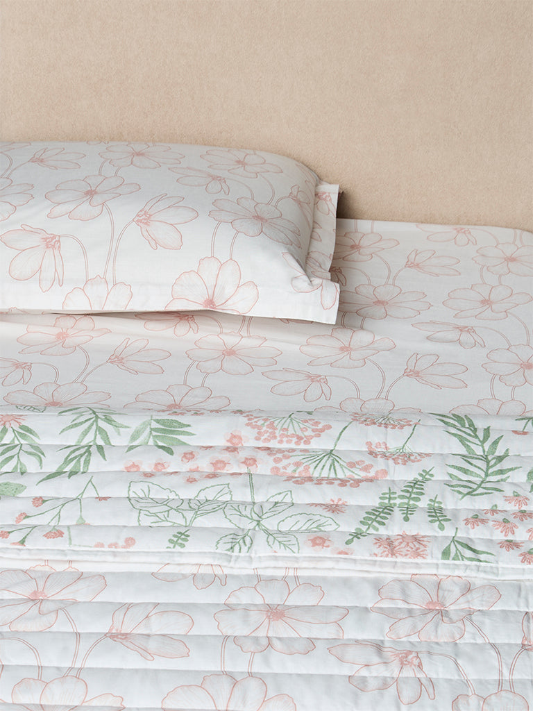 Westside Home Pink Floral Reversible Quilted Queen Bed Comforter