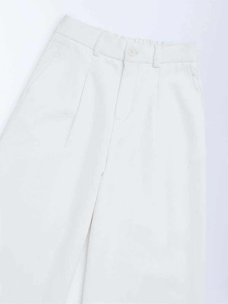 Girls White Solid High-Rise Trousers