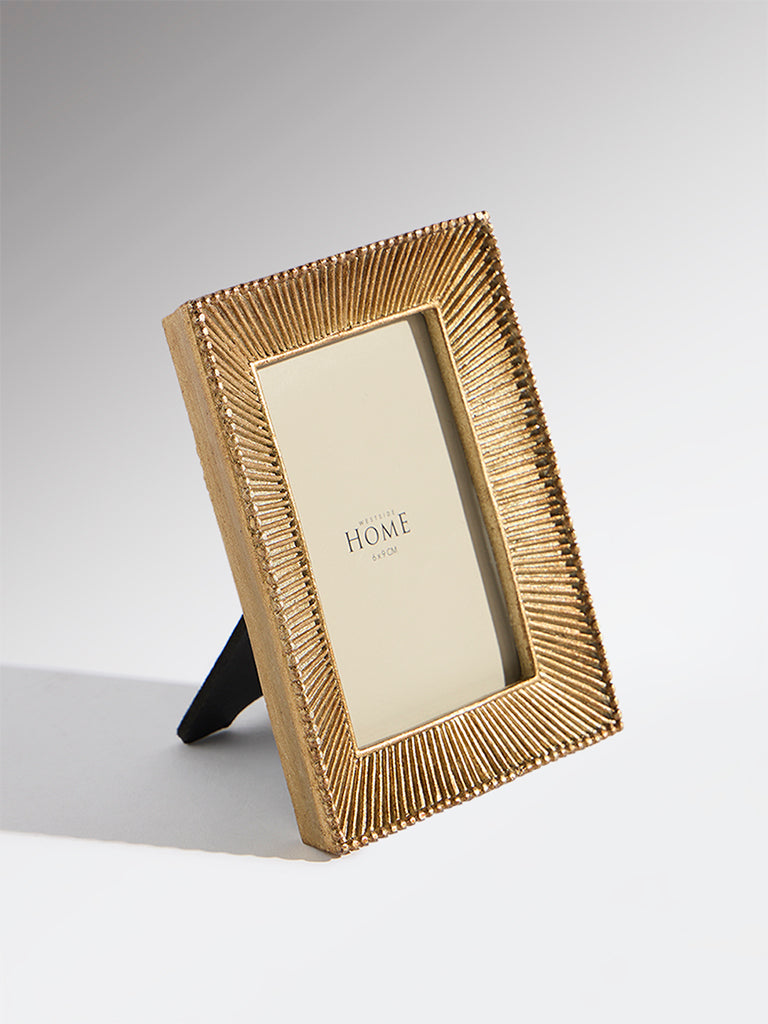 Westside Home Gold Resin Textured Photo Frame