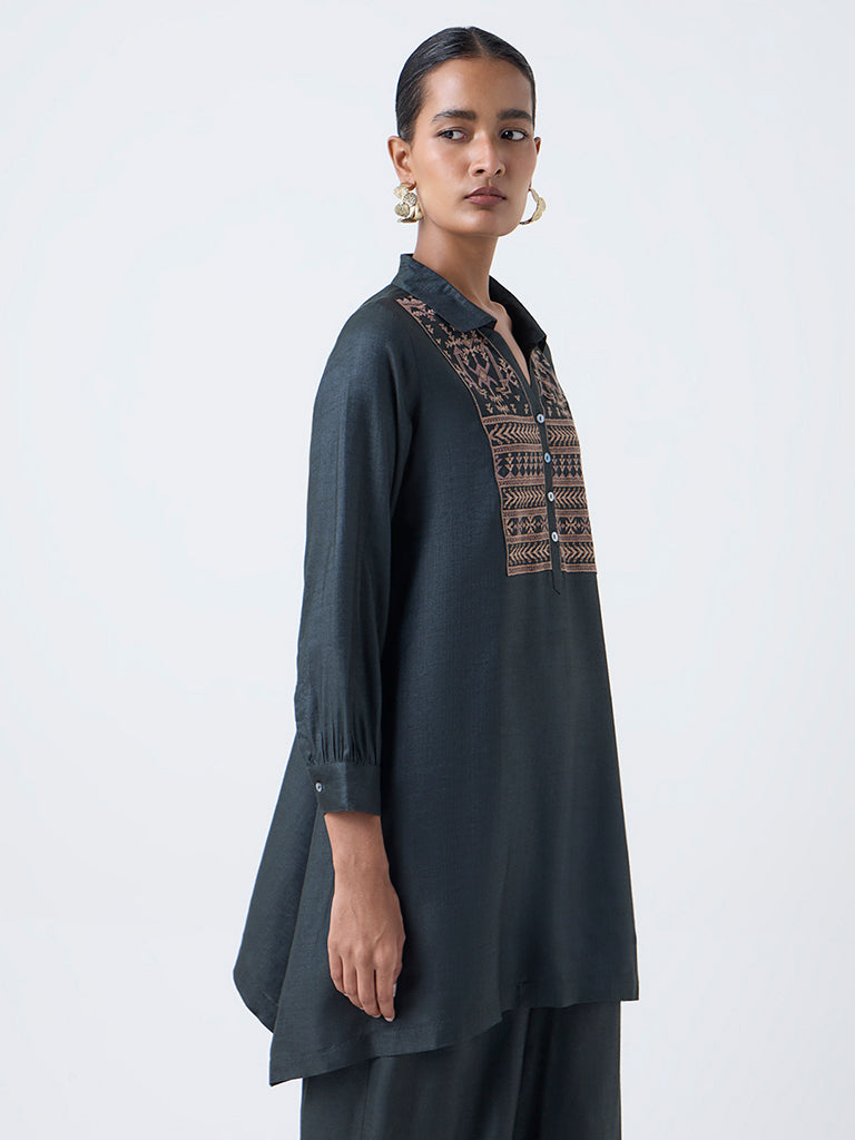 Zuba Dark Green Embroidered Tunic