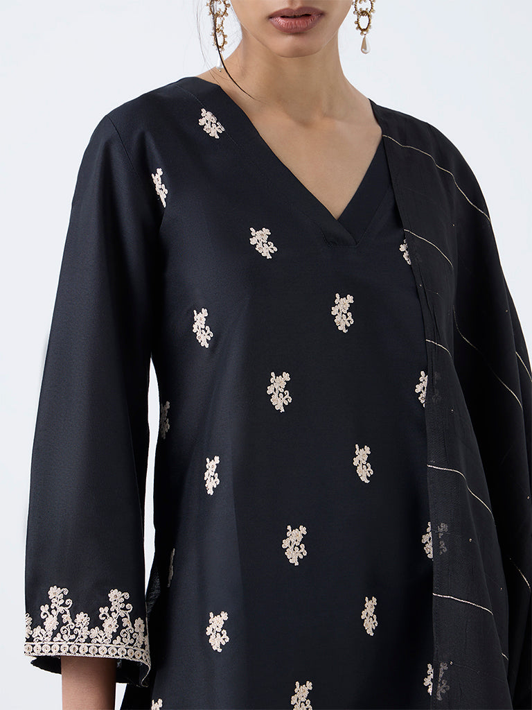 Vark Black Floral Embroidered Straight Ethnic Set