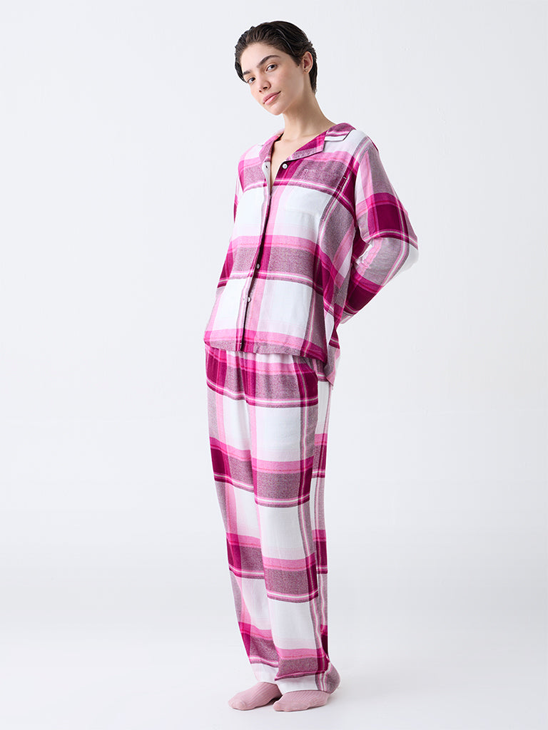 Wunderlove Pink Checkered Shirt with Pyjama Set