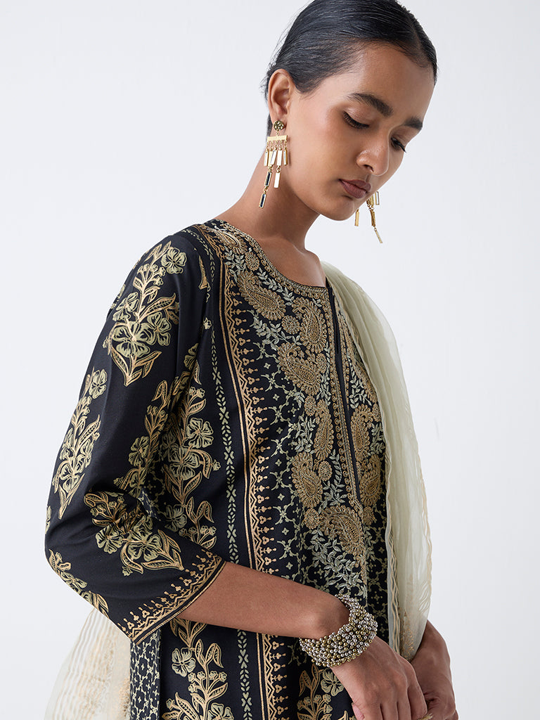 Vark Black Paisley Design Straight Ethnic Set