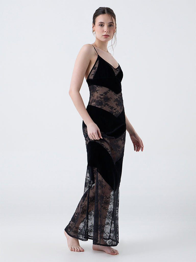 Buy Wunderlove Black Floral Lace Detailed Slip Dress from Westside Buy Wunderlove Black Floral Lace Detailed Slip Dress from Westside