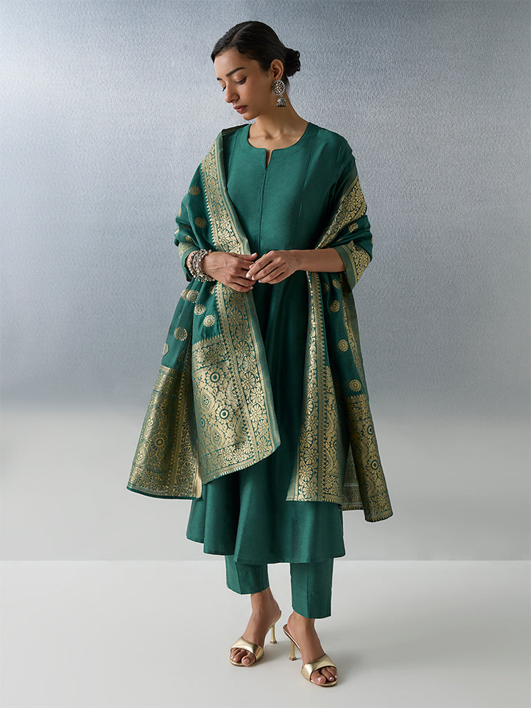 Vark Green Solid Anarkali Ethnic Set