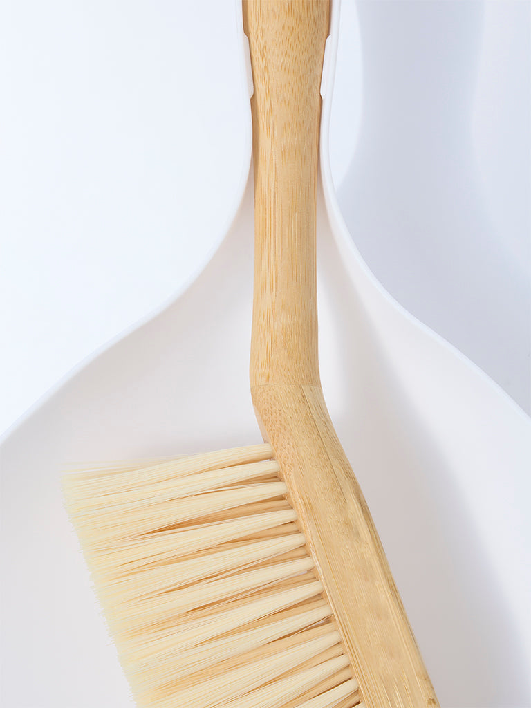 Westside Home White and Beige Dust Pan